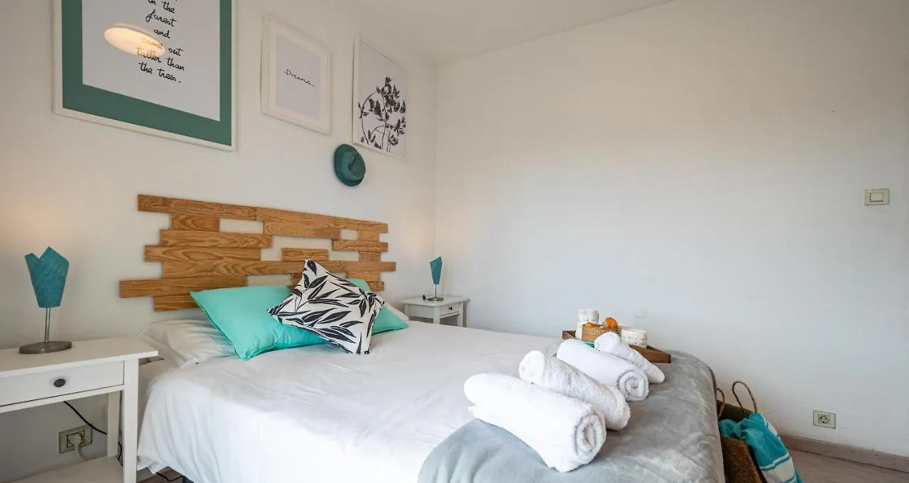 Bed&Bcn Glories Apartment Barcelona