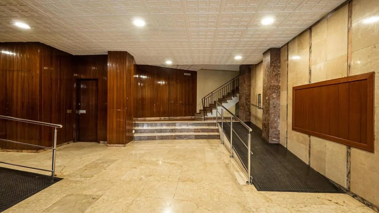 Bed&Bcn Glories Apartment Barcelona Spain