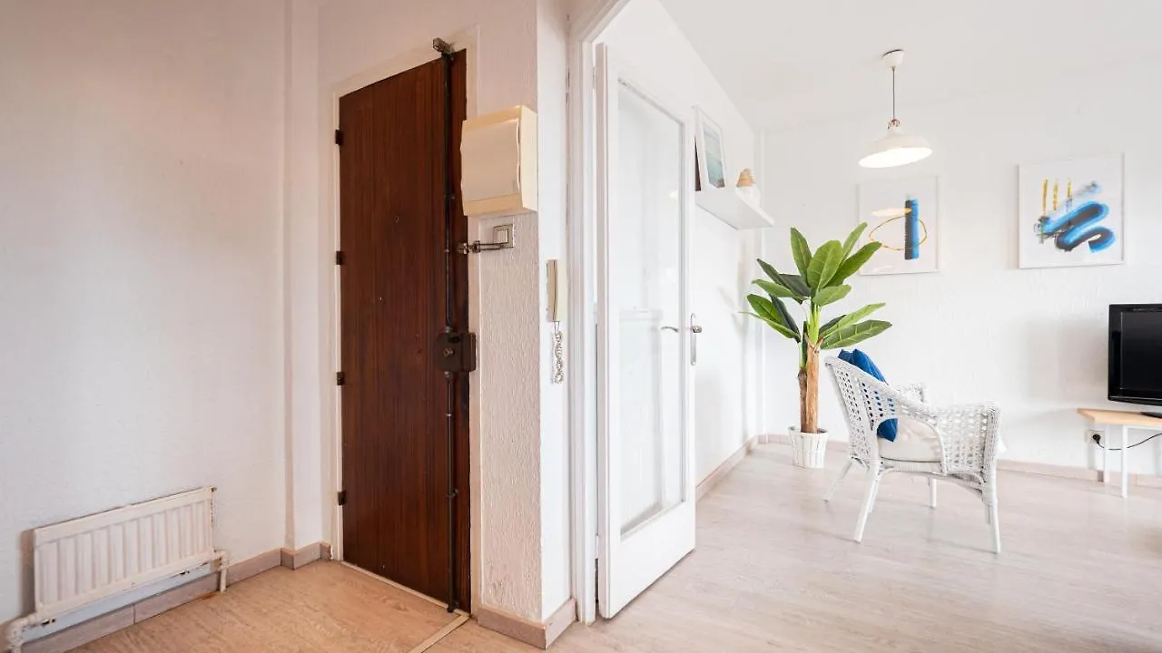 Bed&Bcn Glories Apartment Barcelona
