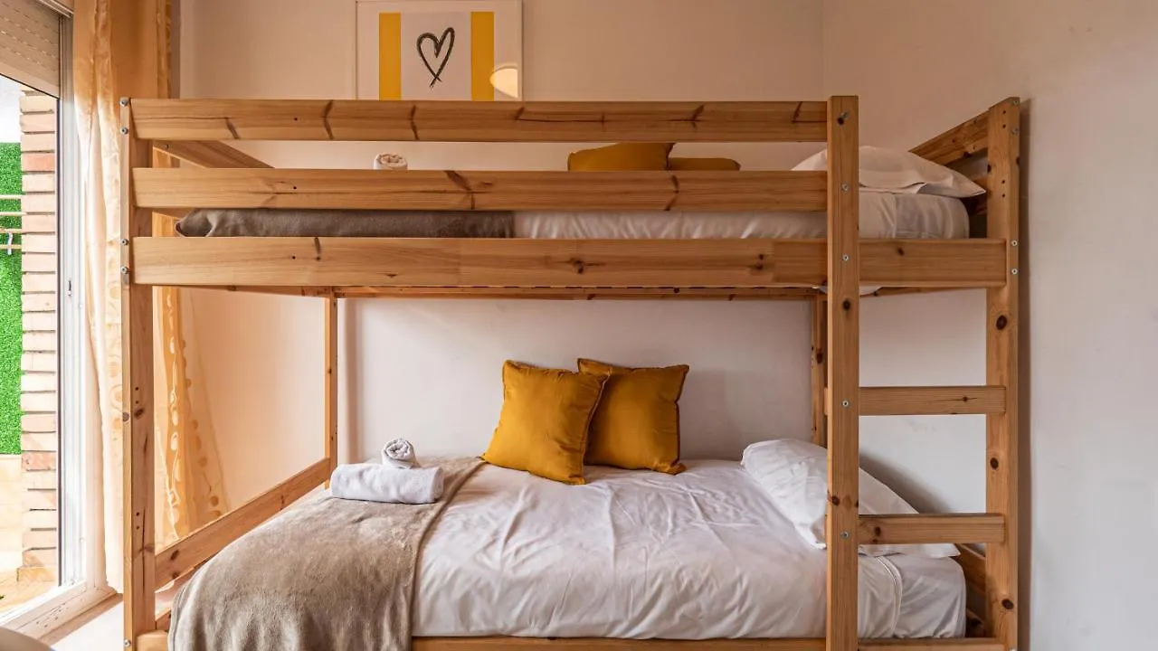 Bed&Bcn Glories Apartment Barcelona