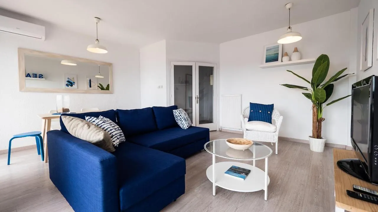 Bed&Bcn Glories Apartman Barcelona