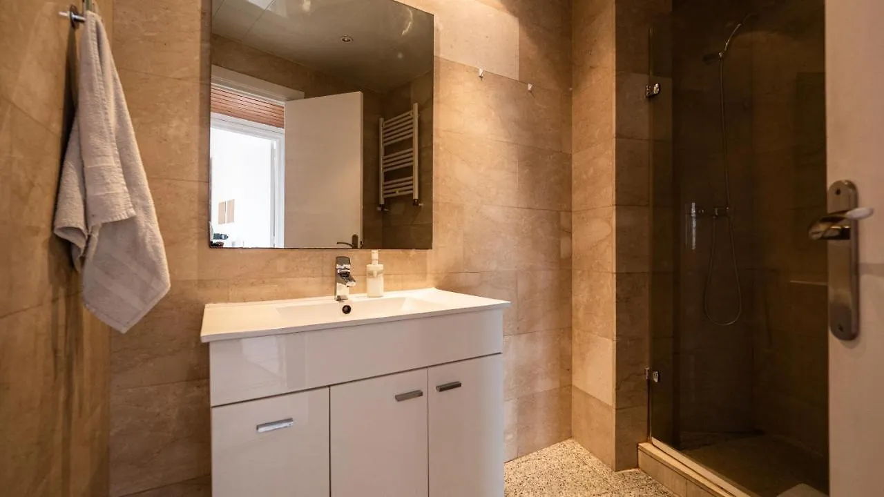 Bed&Bcn Glories Apartman Barcelona